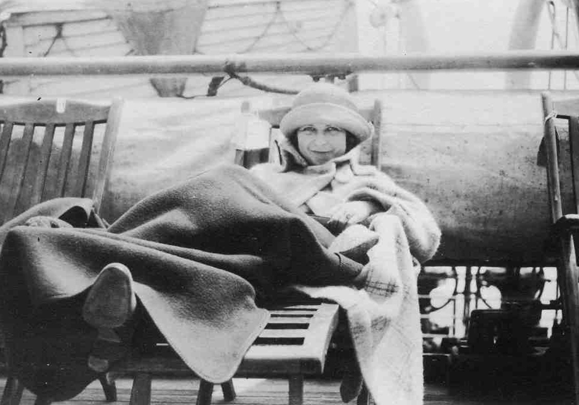 1921 - Départ pour le tour du monde